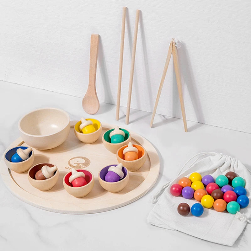 Sensorisches Holz-Sortierspiel – spielerisches Lernen mit allen Sinnen